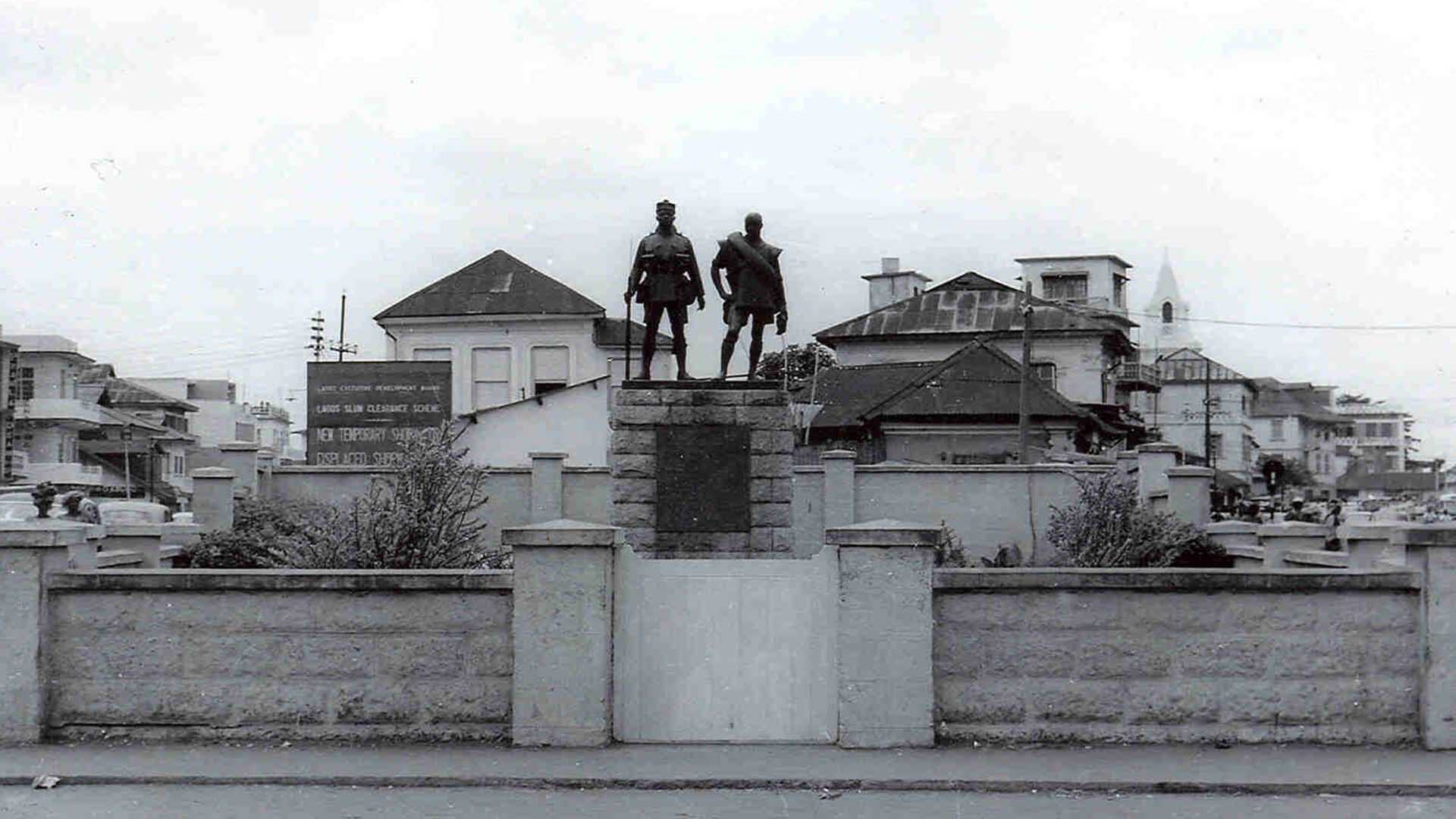 idumota-memorial-to-the-war